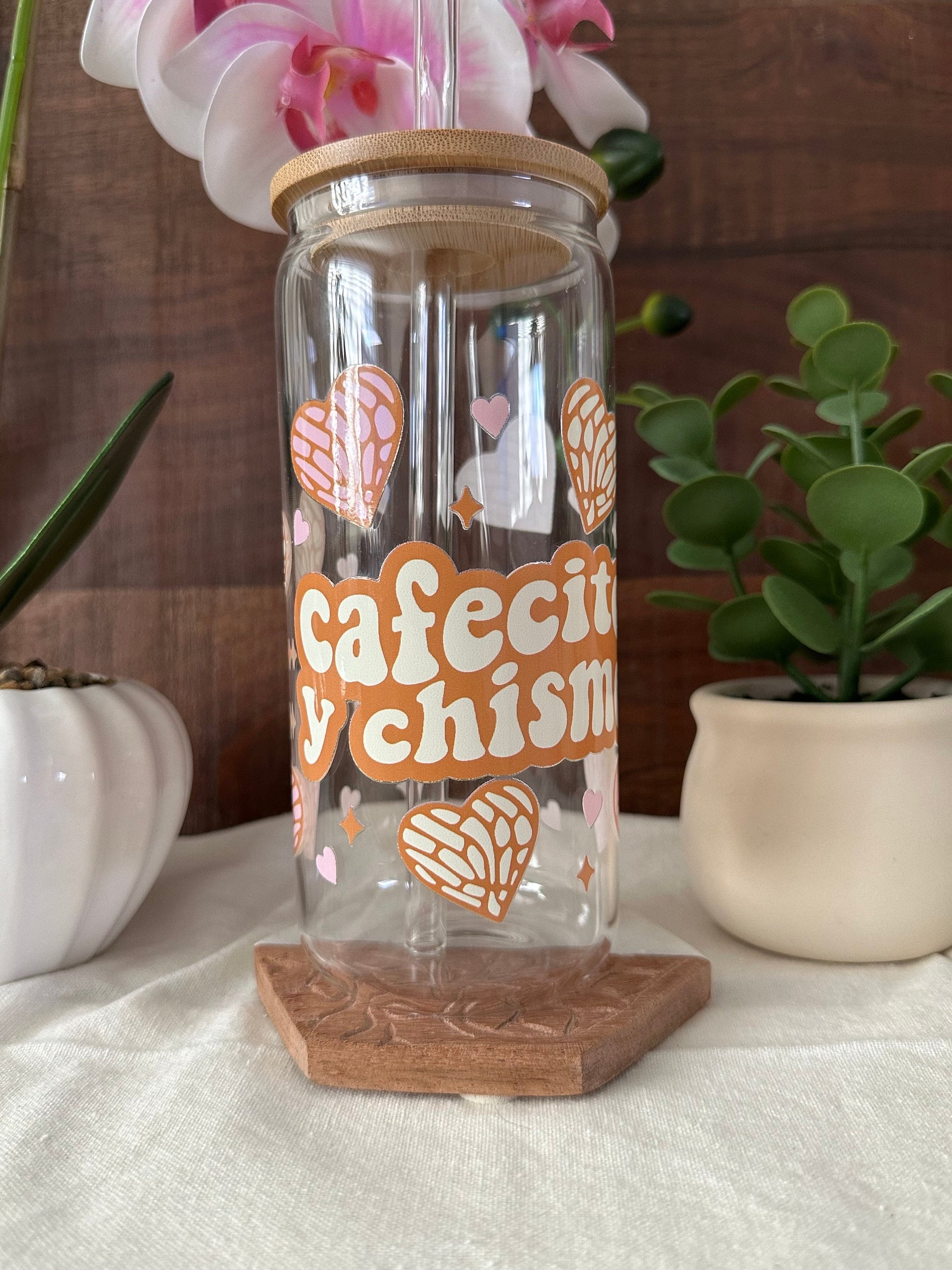 Cafecito y Chisme, Bamboo Lid & Glass Straw, Iced Coffee Cup, Gift, Party Favor, Heart Conchas, Pan Dulce Corazones